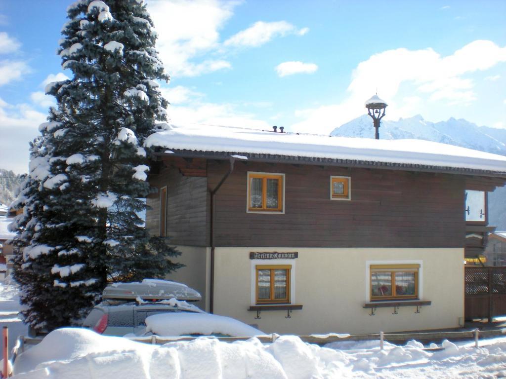Haus Schwaighofer Apartment Neukirchen am Grossvenediger Exterior photo