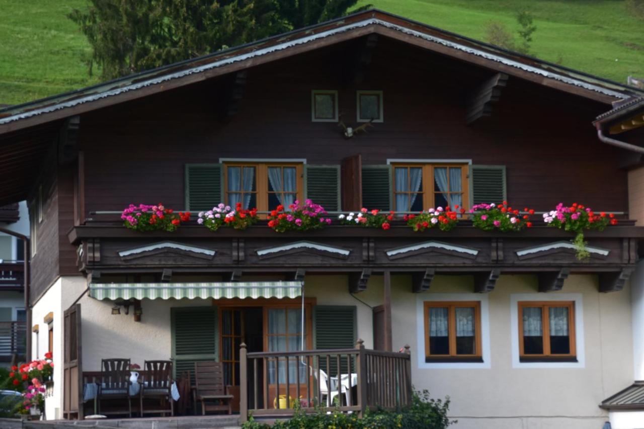Haus Schwaighofer Apartment Neukirchen am Grossvenediger Exterior photo